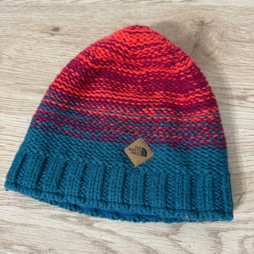 The North Face Ombre Beanie Unisex OSFM Blue and Pink Fleece Inner Brim